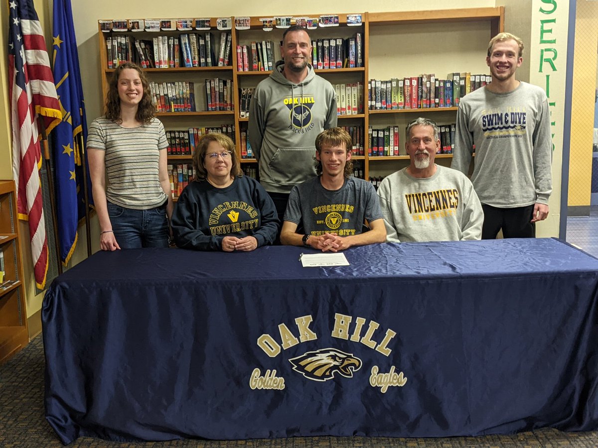 OHXC_OHTF's tweet photo. 🚨SIGNED🚨
OHXC &amp; OHTF Golden Eagle Sol O'Blenis has signed to continue his academic &amp; athletic career at @VincennesU!
Sol has a school record in the 4x8, ranks 14th all time in 5k, and Top 25 in both 1600 &amp; 3200.
Class 3a All State last 2 years in XC. @BlenisSolomon 
#BeUncommon https://t.co/wr0q802JRr