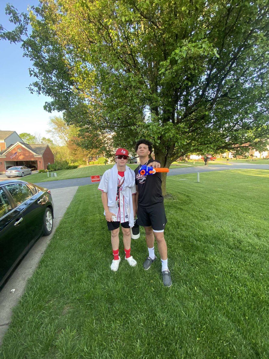 NewfWars's tweet photo. Brayden kills drew after baseball. https://t.co/hjh43Ar6h3