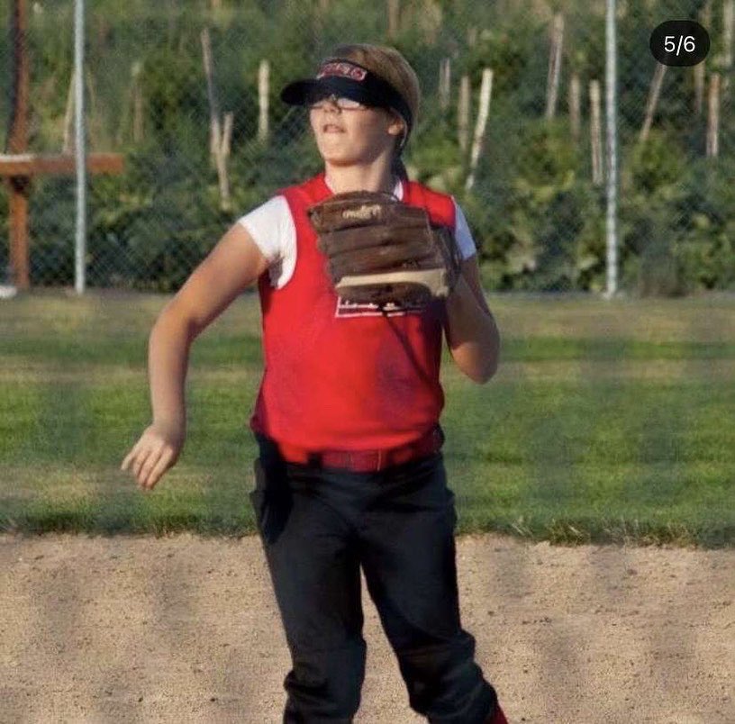 chukarsoftball's tweet photo. In remembering our sophomores one last time, each day  with our cutest photos of them 🥹❤️
“What would you tell your younger self?”
Shober: always believe in yourself, and cherish every moment…
Caresse: Stay the course, and take nothing for granted! https://t.co/EhzNdnilL8