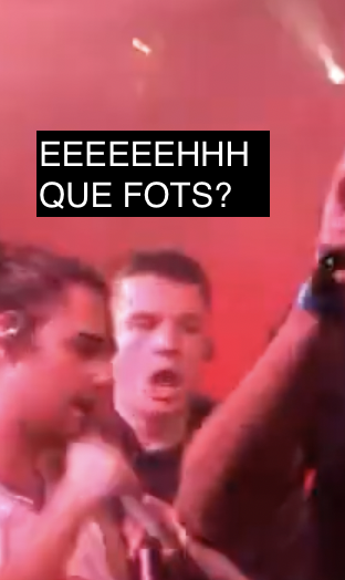 memesxexenni's tweet photo. Quan al Xavi li roben el solo de la cançó: https://t.co/sCoNlKoYWC
