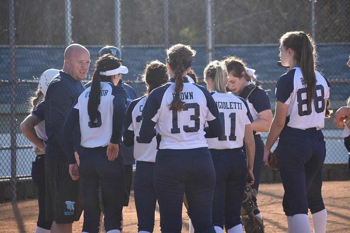 JjhsSoftball's tweet photo. A good road win at clarkstown south 18-7. Great day at the plate by @deannadecaro22 @hannahgreer014  @camrynoconnor1 @lydwyer07 &amp; Arielle Reddick. Congrats to Morgan Doughty on her 1st varsity game! https://t.co/7h8q7818zv