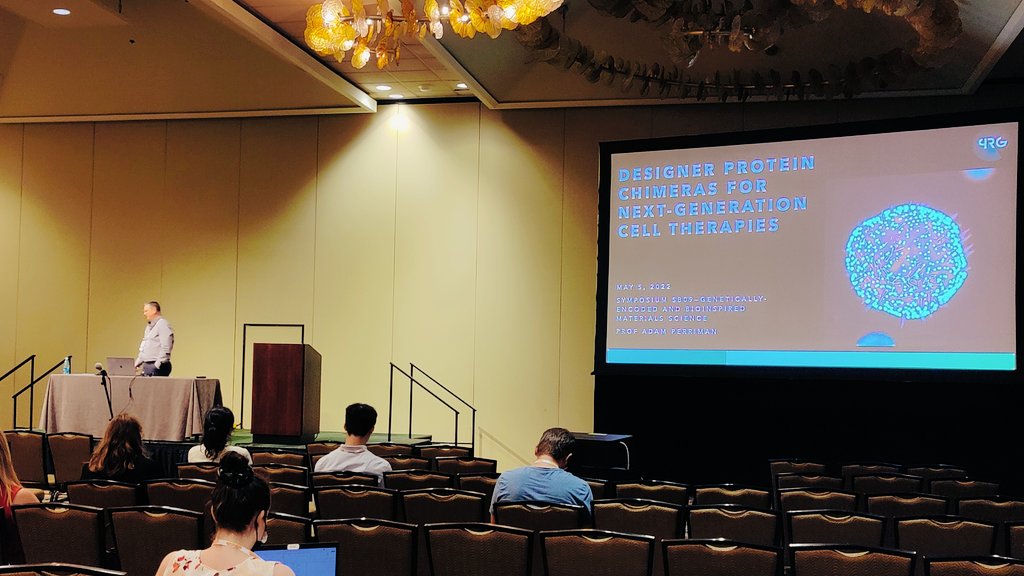 Professor Adam Perriman presenting the great advances from the Perriman Research Group. Come find us to hear more about #CellTherapies and #ELM during the poster session tonight #S22MRS