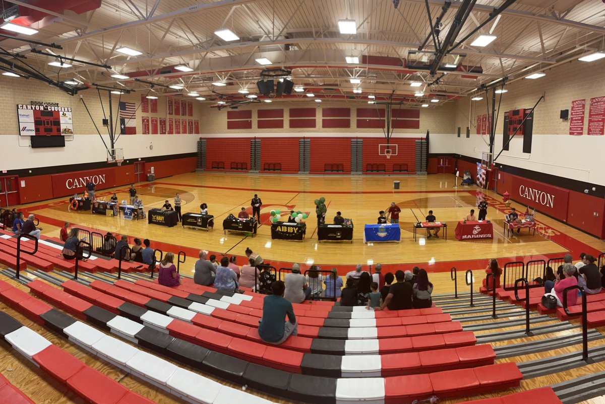 CougCounselors's tweet photo. CHS Military Signing Night! We are so proud of these 12 young men and women who have chosen to serve our country. @canyonhscougars @RobinConger11 @Supt_comalisd @DavissonDustin https://t.co/psd92FYD1R