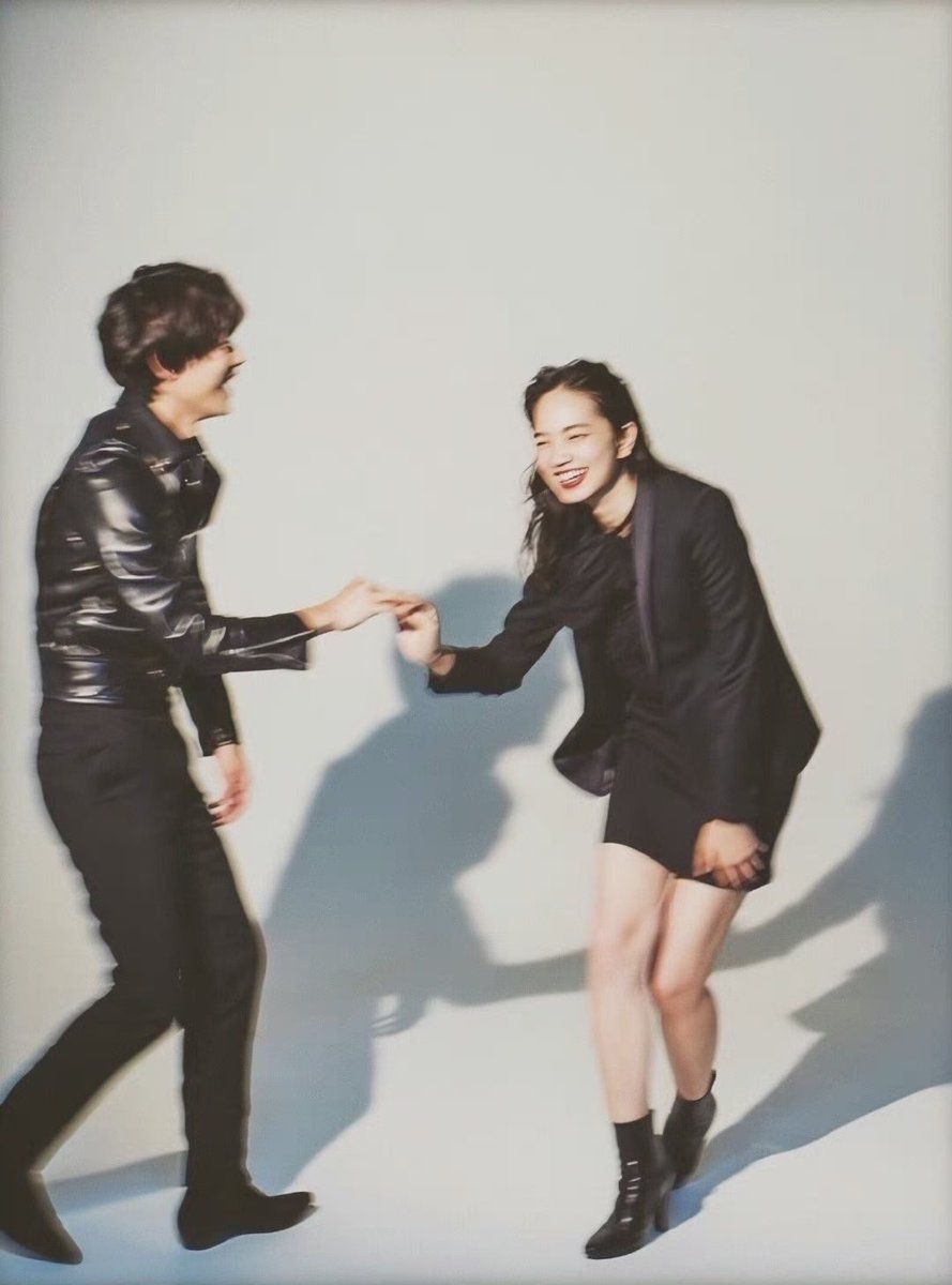 gyoza_22's tweet photo. 菅田将暉様。小松菜奈様。W主演”糸”の撮影地である”函館”で親族20名程で挙式を挙げた素敵な記事見て心洗われた…どこまで素敵な2人なんだ！！ https://t.co/APD3rJUIjV