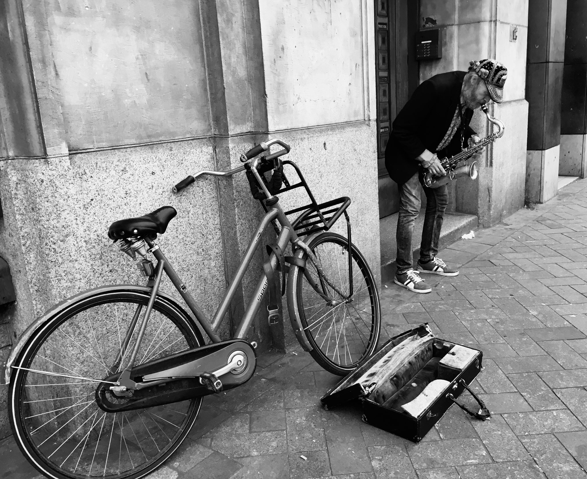 Faruk Cimbar on Twitter "Amsterdam. Street musician. 