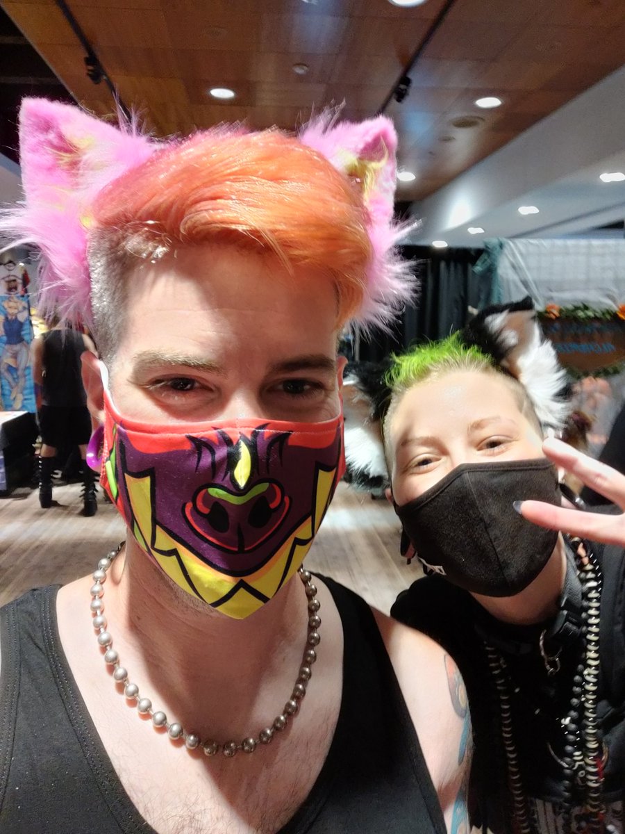 7ora7iger's tweet photo. #FWA2022 Had an amazing first time at FWA, almost didn't make it, but I did and loved chilling with so many amazing people, love all of you 💖 Can't wait to do it all again next year! ✌️💚😘 https://t.co/Kwi5Qi0cjg