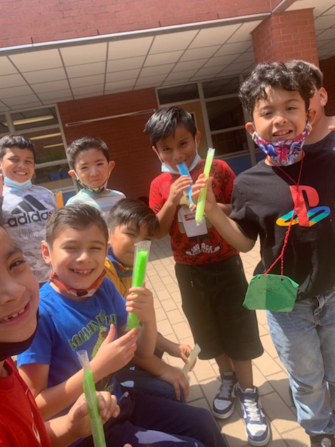martines19's tweet photo. Congratulations to Ms Perales class they were the winners for the freeze pop incentive @GrayES_AISD https://t.co/2kcA21Fjoc