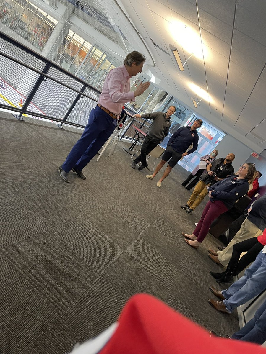 iAmanda's tweet photo. Nice brunch watching the @Capitals practice for R1 • G4 of the playoffs! Enjoyed solid convos with hockey legends @PeterBondra12 &amp; @KarlAlzner, and talked salary caps, finances, and contracts with AGM Don Fishman. It is always/in all ways about winning! #ALLCAPS https://t.co/6vPiywJUIW