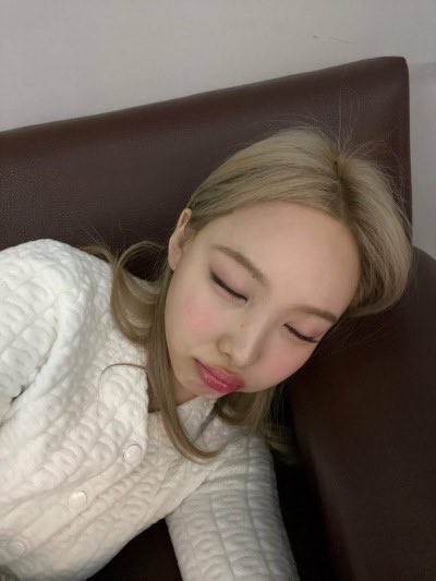 thatchoerry's tweet image. i never get those ”i hate: homophobic poeple ” etc like what you want a gold medal?? A GOLD STAR? 😴