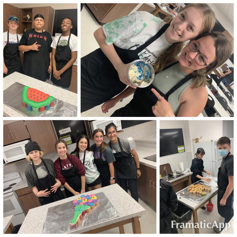 1st of 3 tweets: Intro to Culinary had Cake Wars this past week, made pull part cakes, and knocked it out of the park!! <a href="/LeanderHS/">Leander High School</a> @LHS_principal20 <a href="/LeanderHS_CTE/">Leander HS CTE</a> <a href="/LHSROAR/">Leander Student Media</a> @LeanderISD_CTE