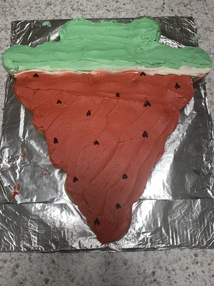 3rd of 3 tweets: Intro to Culinary had Cake Wars this past week, made pull part cakes, and knocked it out of the park!! <a href="/LeanderHS/">Leander High School</a> @LHS_principal20 <a href="/LeanderHS_CTE/">Leander HS CTE</a> <a href="/LHSROAR/">Leander Student Media</a> @LeanderISD_CTE