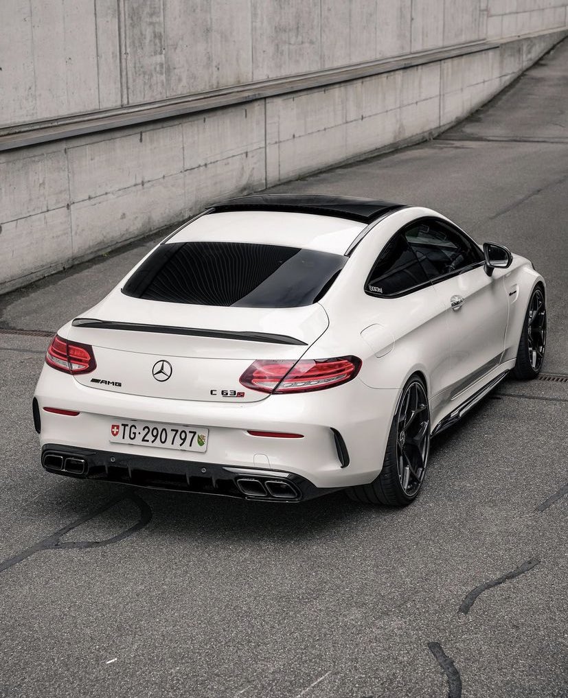 LuxuryCars365's tweet photo. Mercedes-AMG C63s 🔥 https://t.co/lZcCDw4cWq