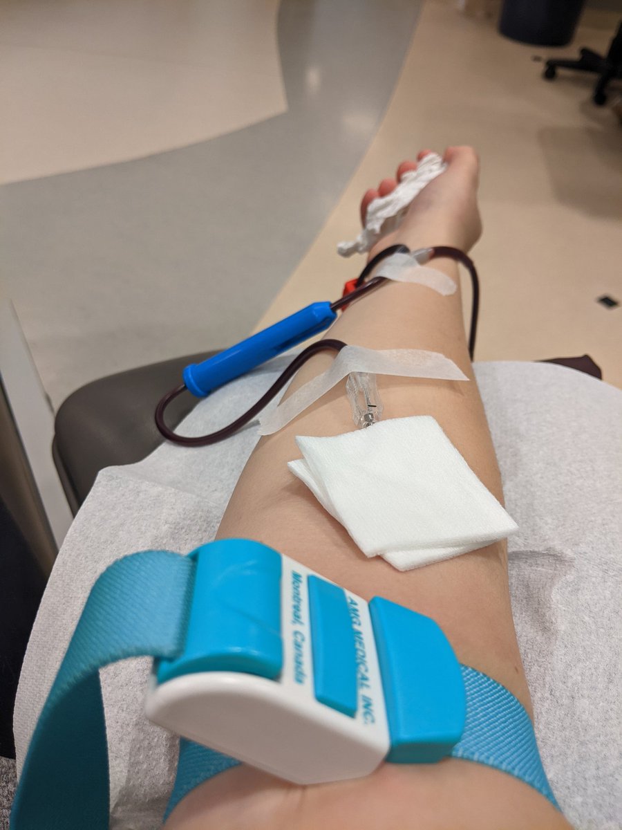 SarahFallis_'s tweet photo. Donating Blood Saves Lives🩸
#CanadasLifeline #Donation3 https://t.co/RX1aJXw0D7