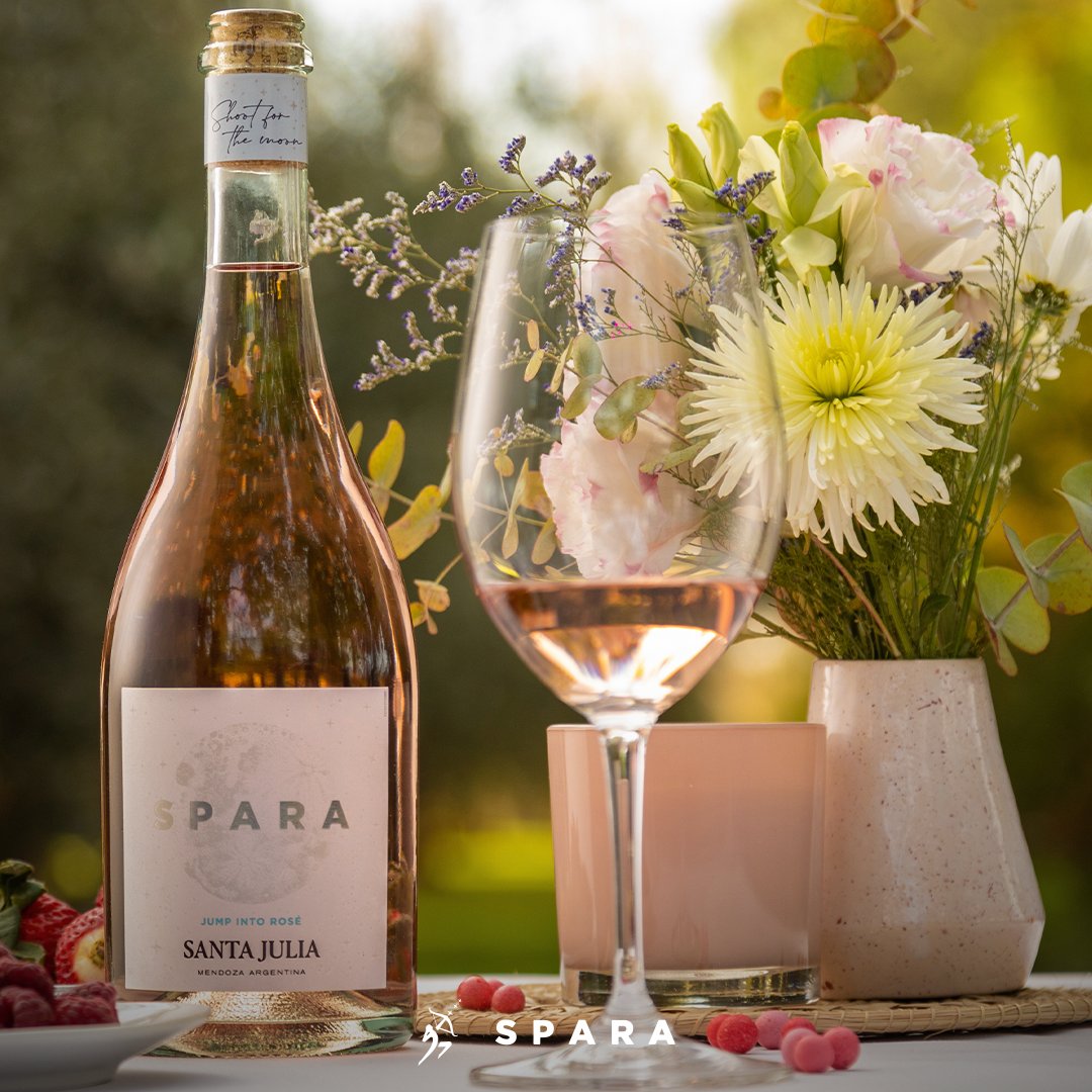 SparaWines's tweet photo. Aún estás a tiempo para comprar #SparaWines y disfrutarlo con mamá.
Cuéntanos, ¿cómo van a festejar?
🛒 Cómpralo en City Market
👉 Envíos a todo México en Amazon: https://t.co/nJWtm9WXmz 🚚
@maiteperroni
#sparalovers #JumpIntoRose #vinoargentino #vinos #amazon #CityMarket https://t.co/iLLcVSvWM5