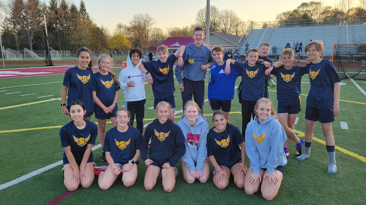 SalineMSTrack's tweet photo. Shoutout to our 4×400 meter runners. They stay until the end of every meet and often run with just each other cheering them on. Nice job running! https://t.co/BGGaq4RJ4G