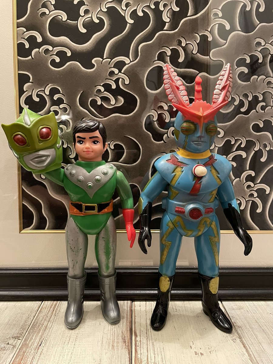 昨日井上さんとソフビを巡るツアーばして、とんでもないソフビば買っ