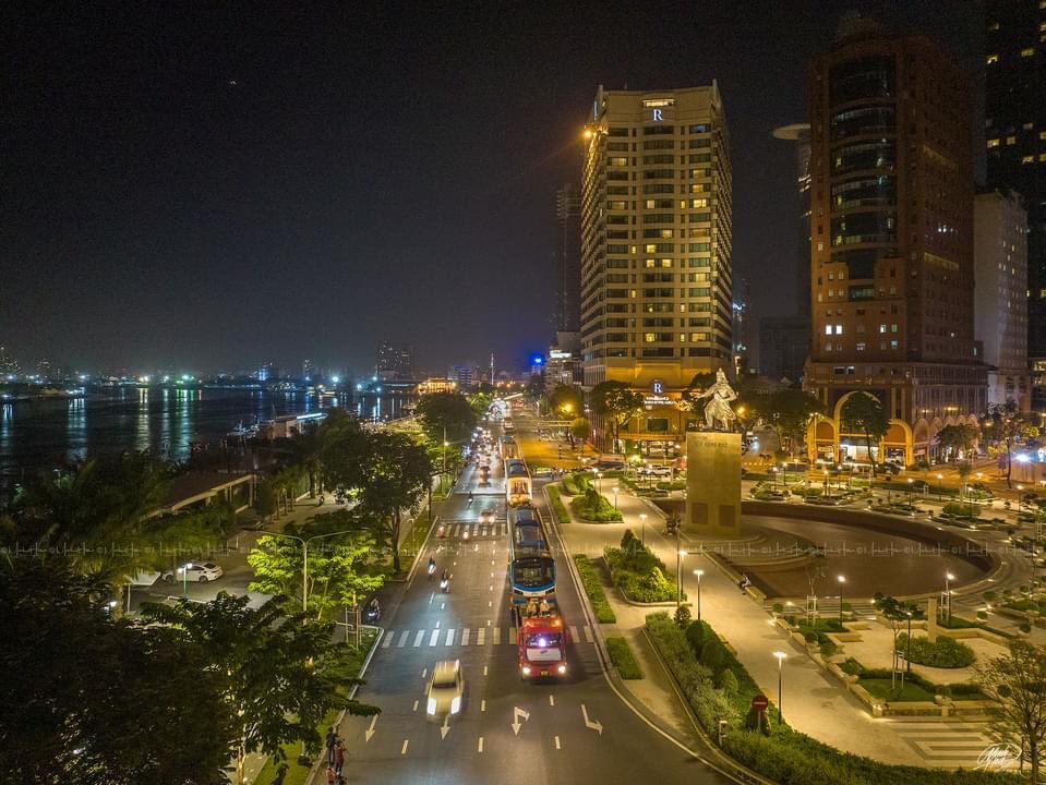 SaigonInfras's tweet photo. Moved the Trains through the nights!
#Saigon #HCMC Metro, Line No.01, #BenThanh - #SuoiTien
——
Credit: Minh Hoa.
#Metro #Beauty #Culture vs #Gratefulness https://t.co/2BbyLu4cgh