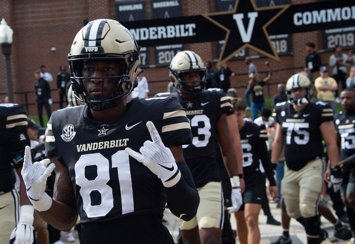 nnamdi_udeogu's tweet photo. #AGTG!! Blessed to receive another full scholarship to play football at Vanderbilt University❕⚫️🟡 #AnchorDown @VandyFootball @Coach_LBJ_ @CoachHowellVU @BrianDohn247 @RivalsFriedman @ChadSimmons_ @JeremyO_Johnson https://t.co/lsUoHf0Hpa