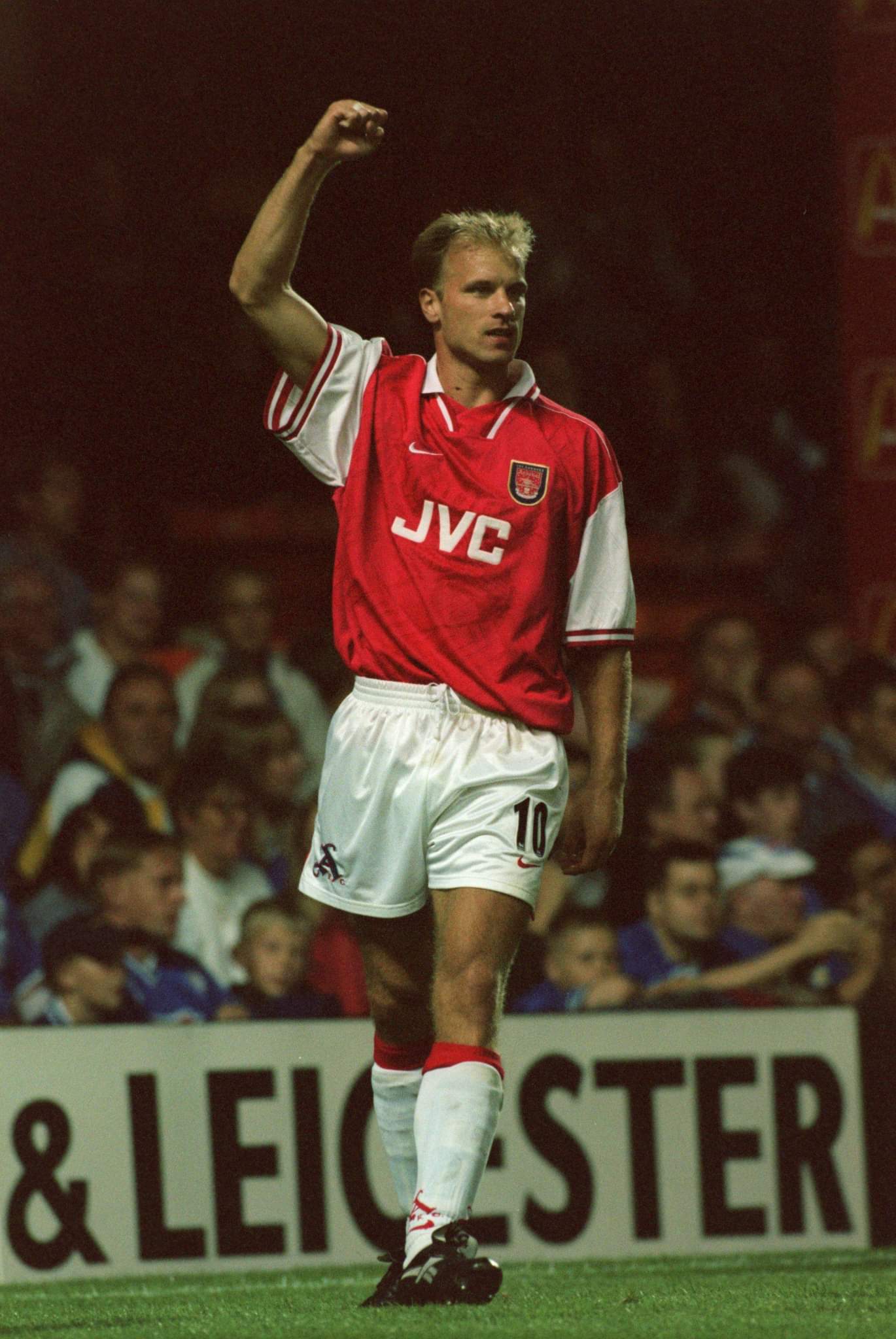 Happy birthday to the legendary Dennis Bergkamp 