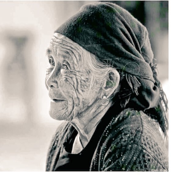 اپنی آغوش میں پالے ہیں 
پیغمبر اس نے 
 باعث فخر ہے 
عورت کے لیۓ ماں ہونا❤