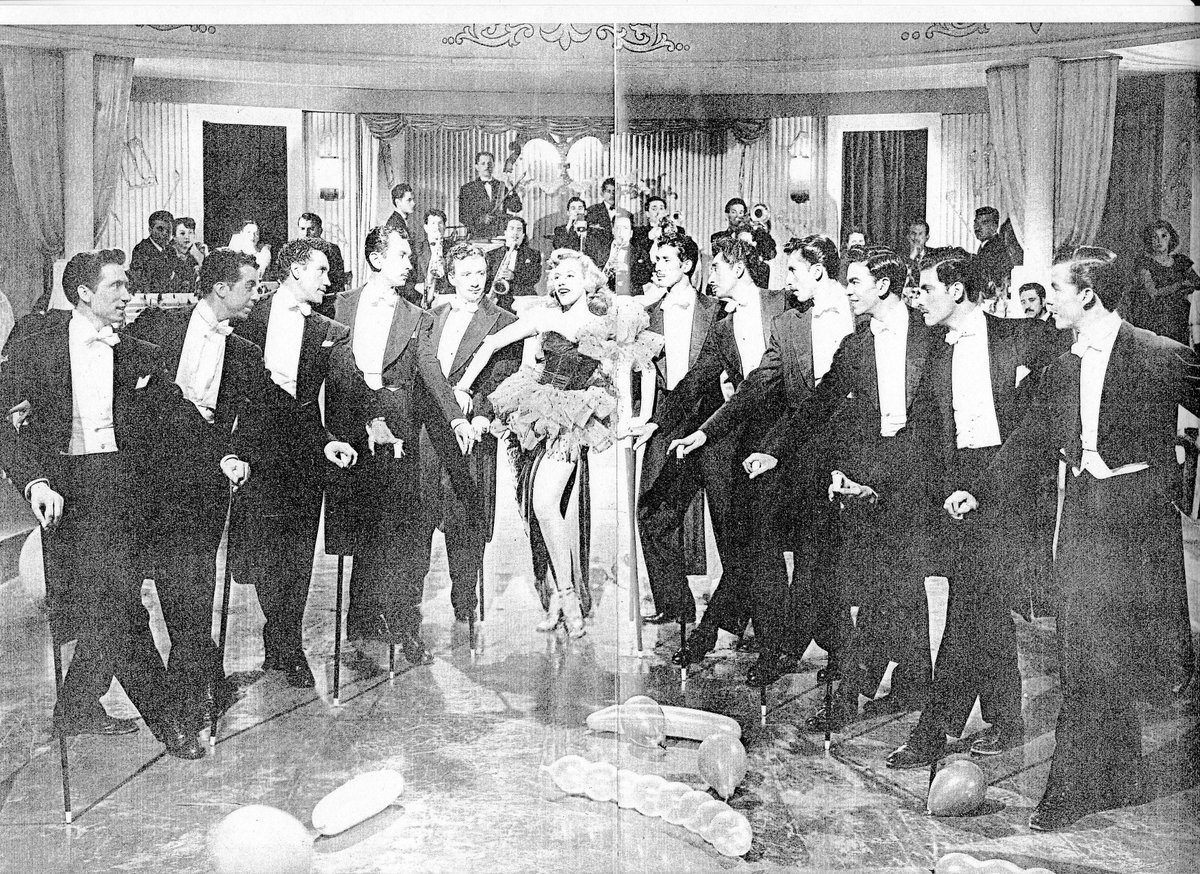RumberasMex's tweet photo. Amalia Aguilar en "Los dineros del diablo" (1953).

#amaliaaguilar #cine #cinemexicano #cinederumberas #losdinerosdeldiablo #1950s https://t.co/YzyxCEh0hi