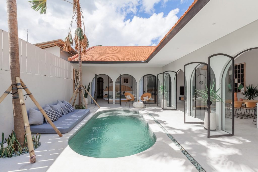 Court{فناء_داخلي}Yard tweet media