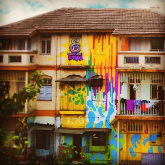 vikramsoods's tweet image. 'ART OUT OF CANVAS' a vertical Public Art project 2008, with the French Bonjour festival in Mumbai. Graffiti writers #jonone and #psykoze led the charge and the Indian street art movement was catalysed just like that - from my then New Media Art Collective office in Mahim West.