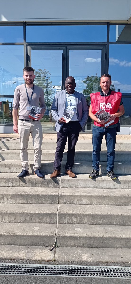 MamoudouTour's tweet photo. La team @fgtaFO  Maison Johanès Boubée a distribué ses revendications NAO sur les sites de Beychac (33), Bayeux (14) et Nîmes (30) https://t.co/BSVx5bNtNn