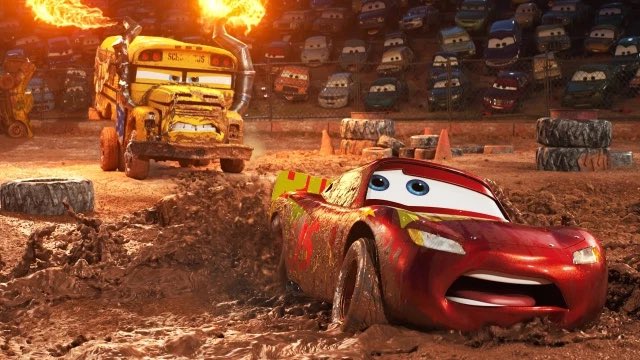 mailiendo's tweet photo. why is there a bus in this movie https://t.co/LSstZJj8Om