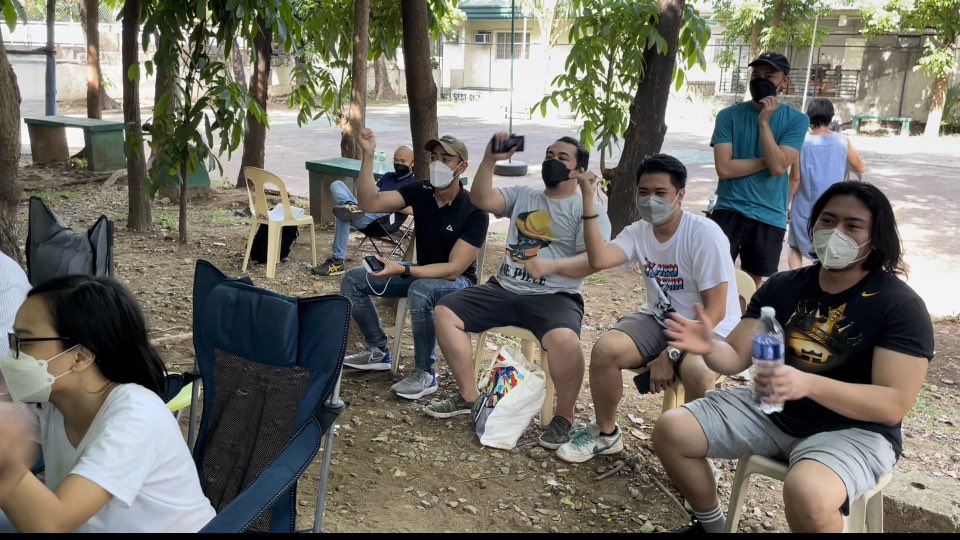 Around 100 voters spent the night at the polling precinct in North Susana covered court in Quezon City as they wait for the VCM to be fixed. 

30 of these voters are still holding on to their ballots. | via <a href="/ZyannAmbrosio/">zyann ambrosio</a> #Halalan2022