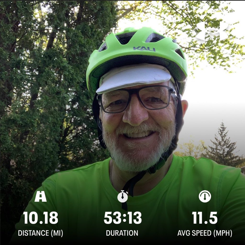 jrsmith1154's tweet photo. Enjoyed a windy ride this afternoon in our neighborhood. It has warmed up nicely.  Thankful for the health and strength to ride. Keep pedaling. Keep safe. #cycling #cyclinglife #cyclinggrandpa #plexus #plexusslim #thankful   #keeppedaling #keepsafe https://t.co/uxHgxkF71H