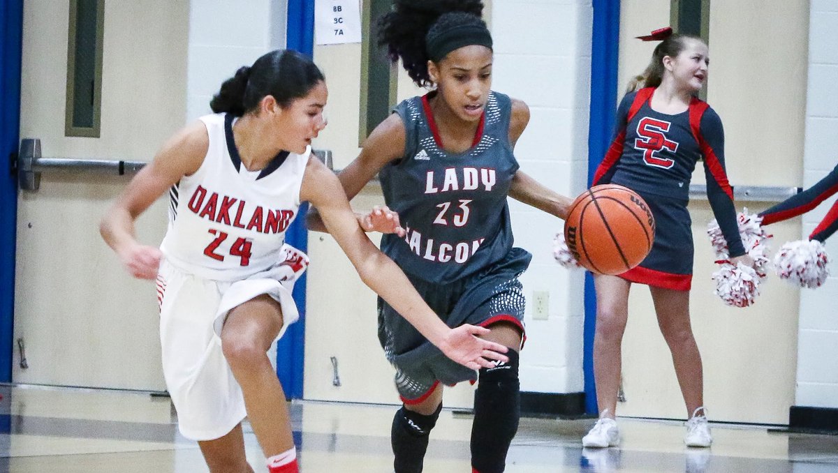 _TheLyonnKingg's tweet photo. Not many coaches get to truly say they  get the opportunity to teach the game in the exact school where they fell in love with it. Blessed to be named  Head Coach of the Oakland Middle School Girls Basketball program! Beyond honored to be a part of such a powerful Culture.⭕️❤️ https://t.co/kUbOIEgWIw