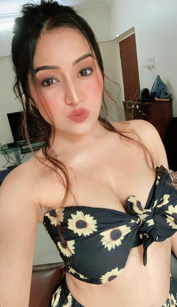 Rose73417945's tweet photo. Available you come now I am massage in Kuwait 
wa.m/966566877489
#massage_in_salmiya https://t.co/EuYeiIdpxv