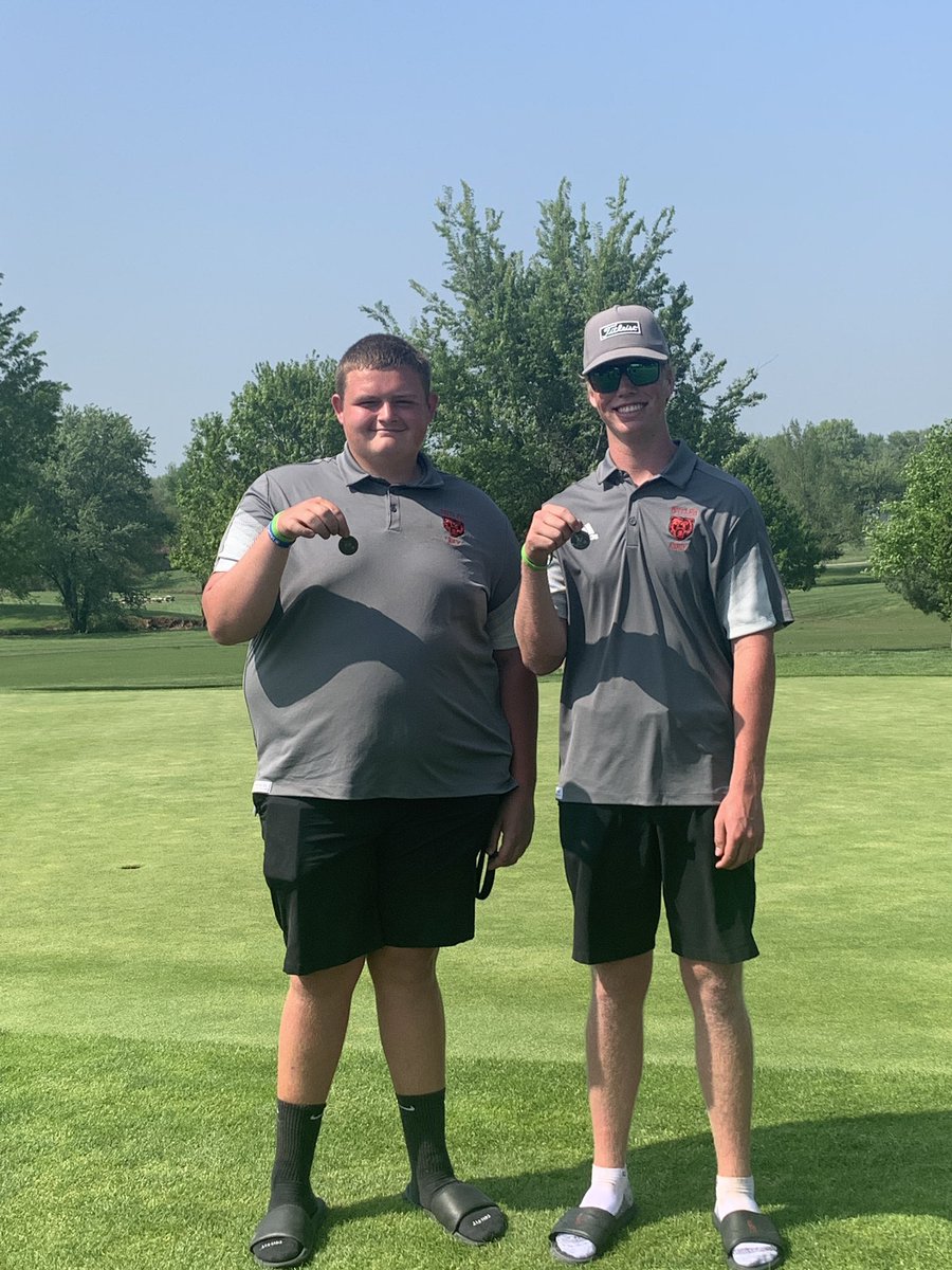 bhsbearsgolf's tweet photo. The Bears golf team competed in the class 2 district 3 tournament today at Payne Stewart golf course. Congratulations to senior Andon Cook for placing 1st with a 79 and senior Wyatt Colburn for placing 2nd with an 80. They will both compete in the state tournament next week. https://t.co/HRcOSYOPw8
