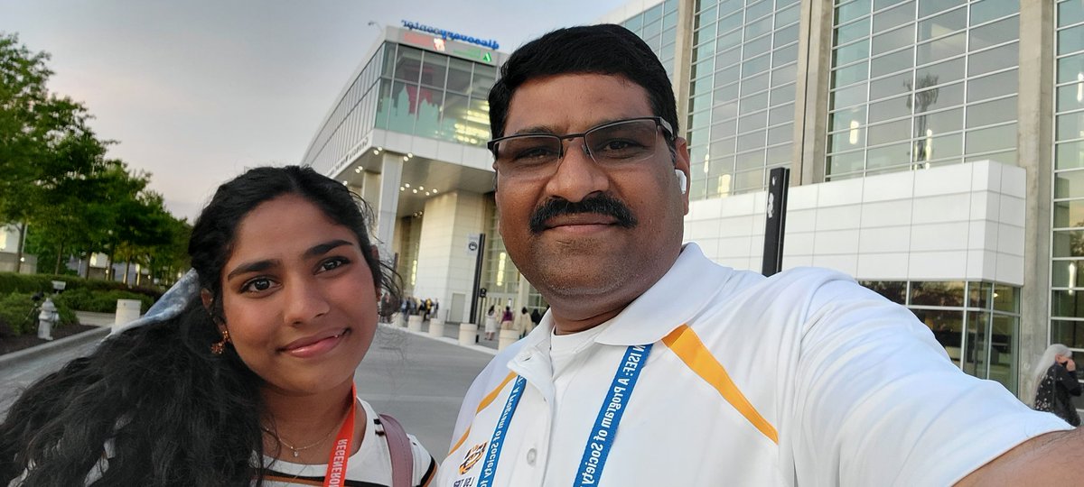 21stDigitalEd's tweet photo. FUTURE FORWARD...Being a #RegeneronISEF Finalist Susanna has already won the Victory π
. What is remaining for tomorrow is the opportunity to present her research. I am so...so...proud of her. #chirugurus #lagrangehigh #la5sef #CPSB #ISEF2022 @LouisianaStand @SChiruguru https://t.co/NuVaCDMalw