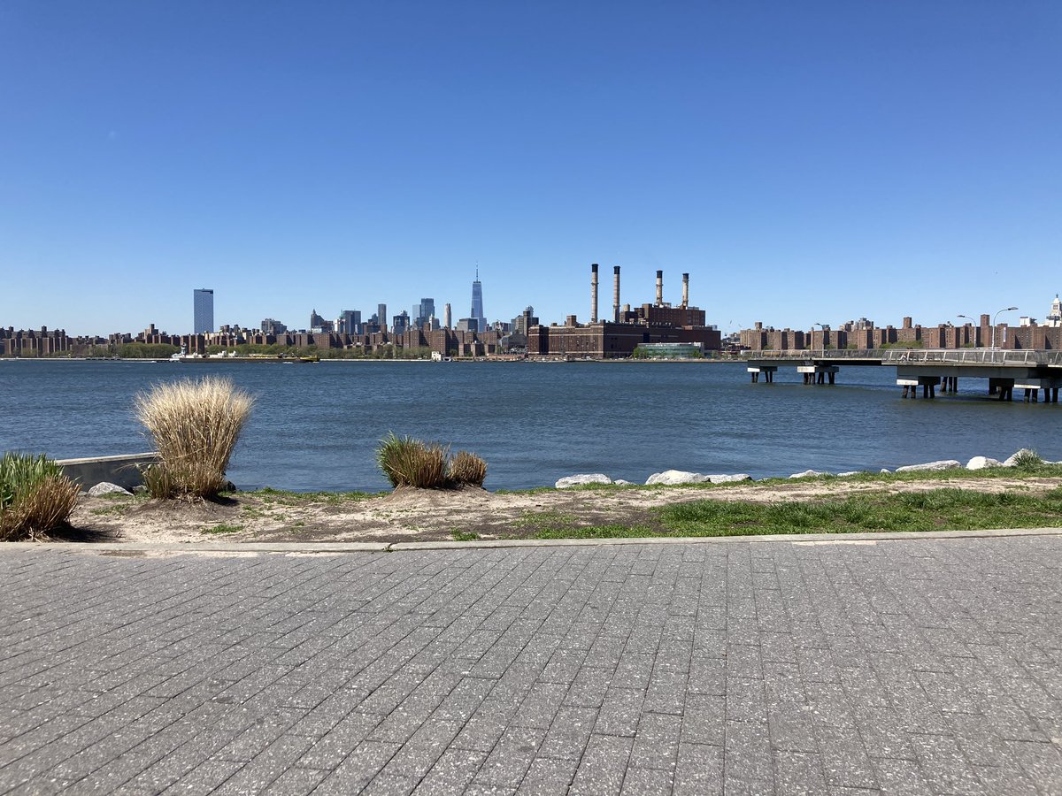 _southernlands's tweet photo. Scott’s Bench’s view… no a bad one! https://t.co/GecBLGOD2T