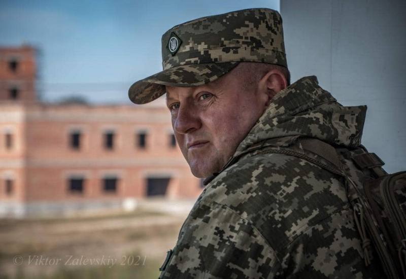 madstrekoza's tweet photo. Саме він, Головнокомандувач ЗС України Валерій Залужний та армія, яку генерал повів в бій, врятували Україну! https://t.co/lxK7Jp3bZa