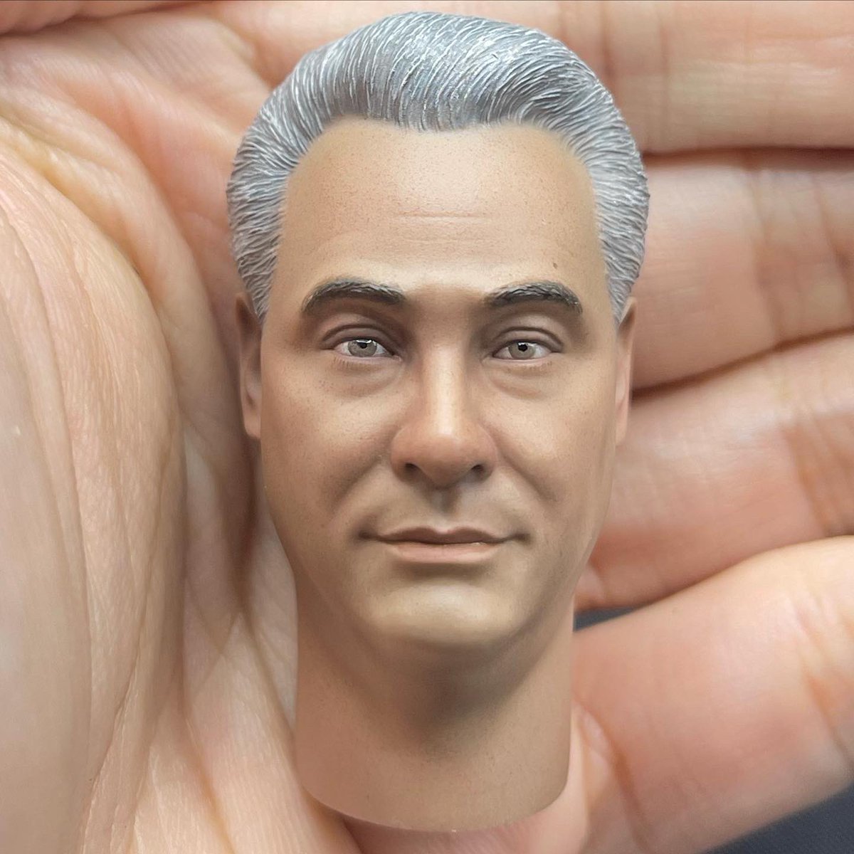 TreasuresScale's tweet photo. His silver mane was styled into a very eighties bouffant every day at his H.Q., where he had installed a barber’s chair. Along with the cut, wash and blow-dry, he would get a manicure before changing. #JohnGotti #DapperDon #TeflonDon #Mafia @GottiVictoria https://t.co/5yfkXjKsRK
