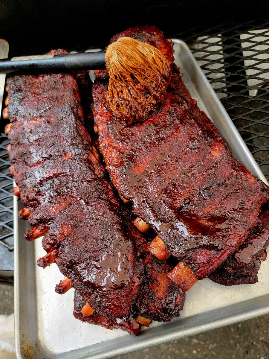 unionpigbbq's tweet photo. Great #DerbyDay with drop offs to LA Tazza Espresso and the Byron family . Nothing better than some #brisket &amp; #ribs for a Derby Party. #UnionPigBBQ #bbq #ctbbq https://t.co/reC9kidf44