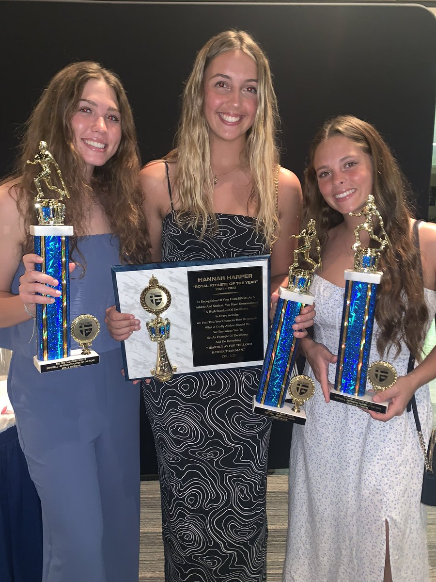 tfasoftball's tweet photo. Our girls clean up nice!! Congrats to our team and award winners on a great season! We aren’t done yet! #ChampionshipMindset @TFA_Athletics https://t.co/2ifkiny43U