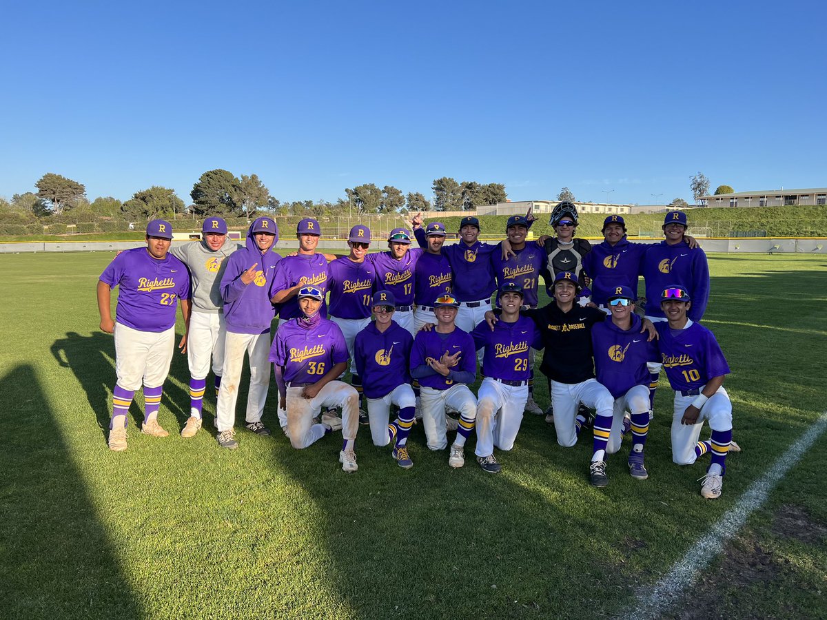 Warriors defeat Paso Robles 11-1.  Here are your 2022 Mountain League Champions.