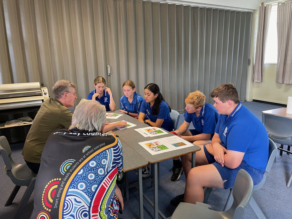 WOSQld's tweet photo. In April #FlyingScientist Prof. Ian Frazer, Caroline Frazer, YSA Dr. Soi Law, and #WoS program officer Dr. Sachini Fonseka traveled from Gladstone to Emerald to promote #STEM in rural and regional Queensland. Read the full story: https://t.co/YH9xtsOY2Y #science #flyingscientists https://t.co/7CZ7bPfk4L