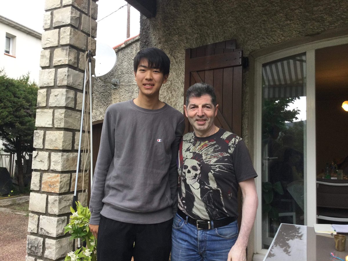 Bravotakashi's tweet photo. 挑戦したい気持ちを形に！
関口選手の欧州活動が始まりました。
チームのスポンサー様あっての選手活動に感謝してます。

#leomo  #leomobellmare #sinatetsu #品川鐵工場　　#dreamseeker #waveone #wakos #bhbike #平塚競輪場 #HJC  #SRM #VITTORIA  #VTJ #JBCF #geviomized #agressivedesign #mavic https://t.co/lE0KWyPoS7