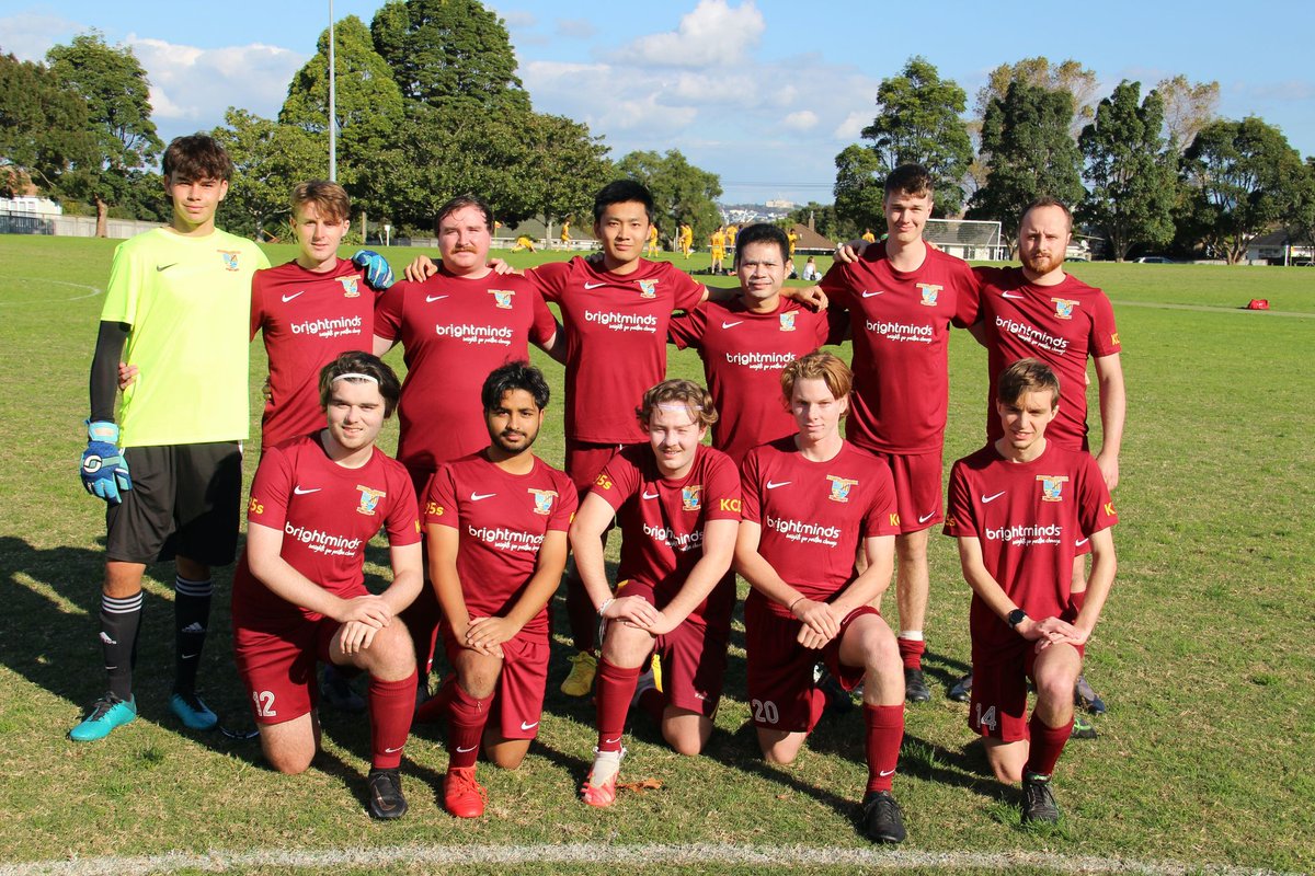 EasyPCNZ's tweet photo. This weekend marked the official launch of the North Shore United 95s team's brand new football kit sponsored by Easy PC and Bright Minds. Big thanks to Donald Horsburgh for organising it all. Looking sharp lads! https://t.co/Iy7N5oXkqD