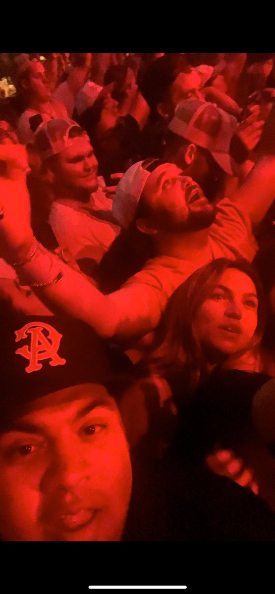 JoeChaps24's tweet photo. IF I COULD DO IT ALL AGAIN I WOULD ! 
Thank @justmike @JonKilmer @SkeezMcsneez for this past weekend. Y’all killed it in Dallas, it was a vibe all night long ! See y’all back home in Cali for leg 2 w/ my brotha @elichappy36 #NMFR 🤠🍻 https://t.co/0oJjfCuA85
