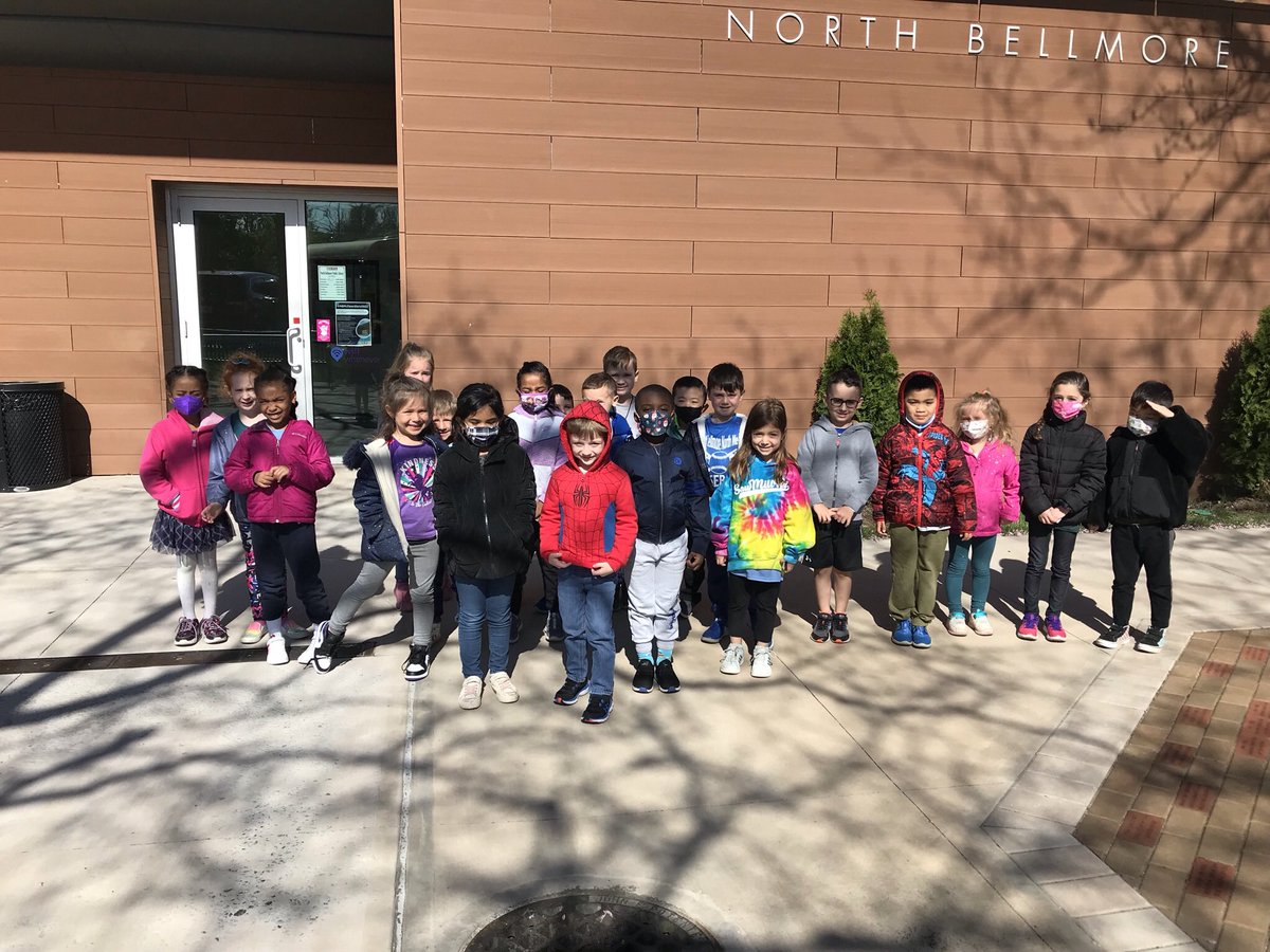 MrsPaolisStars's tweet photo. Greetings from the North Bellmore Public Library. We were so excited to go on our first field trip. https://t.co/9mziJtpyl7