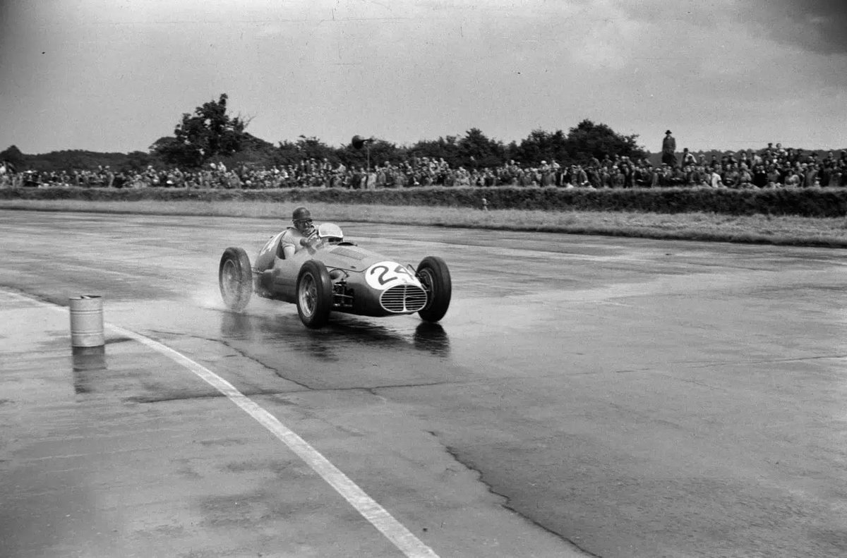 Automoblog's tweet photo. Formula 1: Car by Car 1950 – 59 is not only a handy resource that every gearhead curious about racing history should own; it’s also well written and entertaining. See more: https://t.co/1POMK61zn4 #Automoblog #BookGarage #F1 https://t.co/TNuDvbm0ns