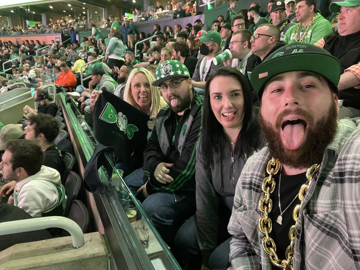 DrSarah1on1's tweet photo. Bring those boys home @celtics 🍀🍀🍀🍀.. can we talk about #horford whoohooo .. see ya soon #section15 @AmyKRoo #Celtics https://t.co/3OvKiHeqWw