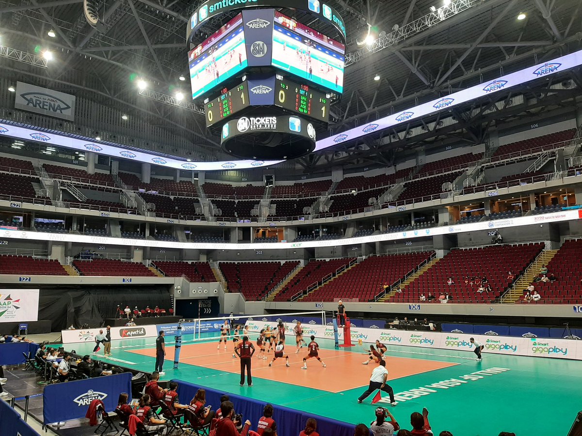 theo78's tweet photo. Opening another UAAP week with women's volleyball! #USTvsUP #UAAPSeason84 https://t.co/eh1ivXafXC