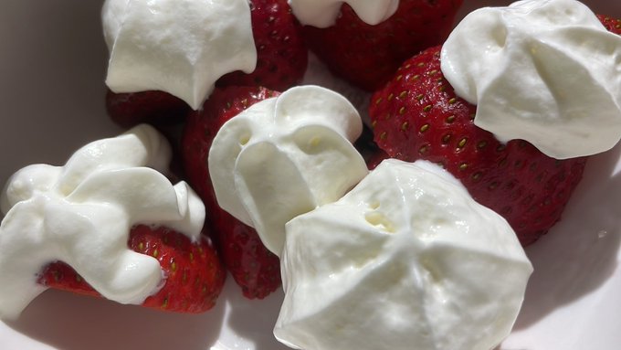 #strawberry 🍓 https://t.co/DBOVgsnqFy<a href="/tag/strawberry"class="tags">#strawberry</a>